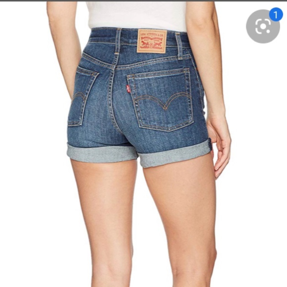 Levi’s wedgie fit shorts
